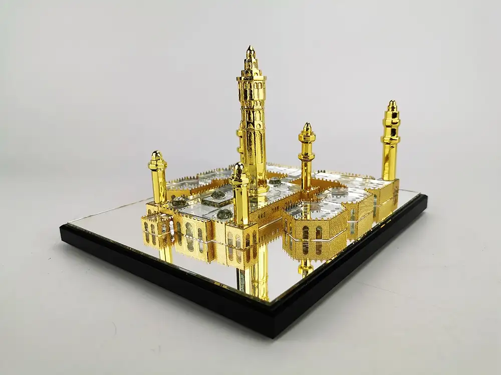 Création mosquée en or